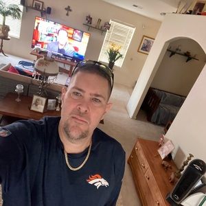 Meet your Posher, Damion